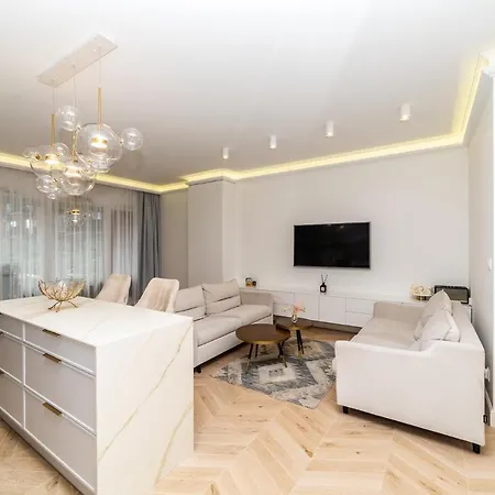 公寓 Apartament Rajska 8 格但斯克