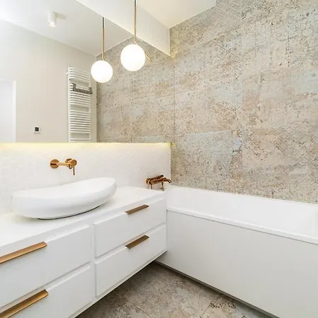 Apartament Rajska 8 *